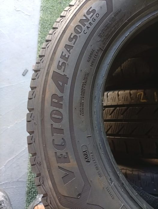 215 65 16 c Goodyear m+s