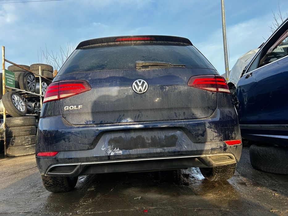 Bară spate completă Volkswagen Golf 7 facelift hatchback 2019
