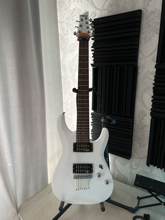 Schecter C-7 Deluxe Satin White