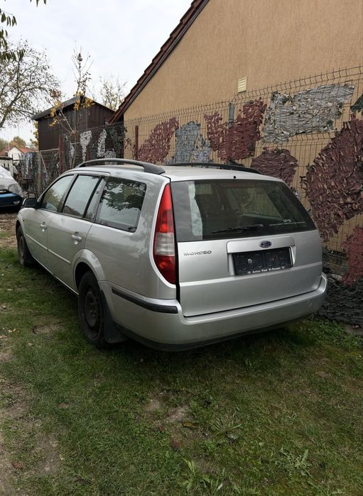 Vand Ford Mondeo mk3 intreg sau pentru dezmembrat