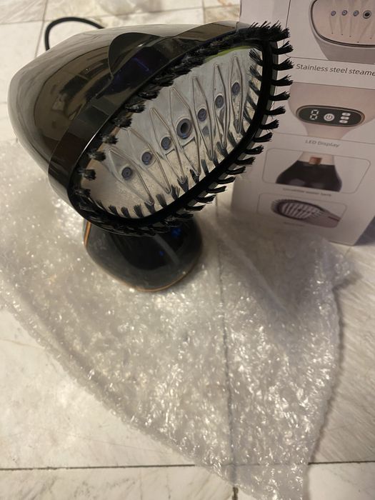 Нов уред за гладене с пара