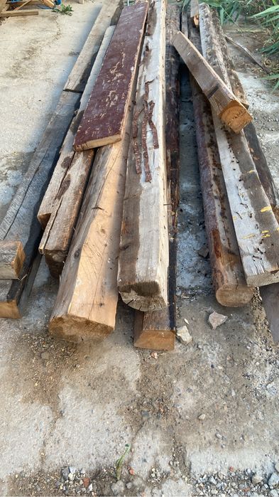 Ағаштар бөренелер