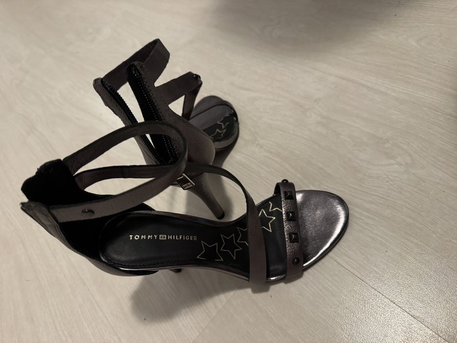 Sandale tommy hilfiger nr.37
