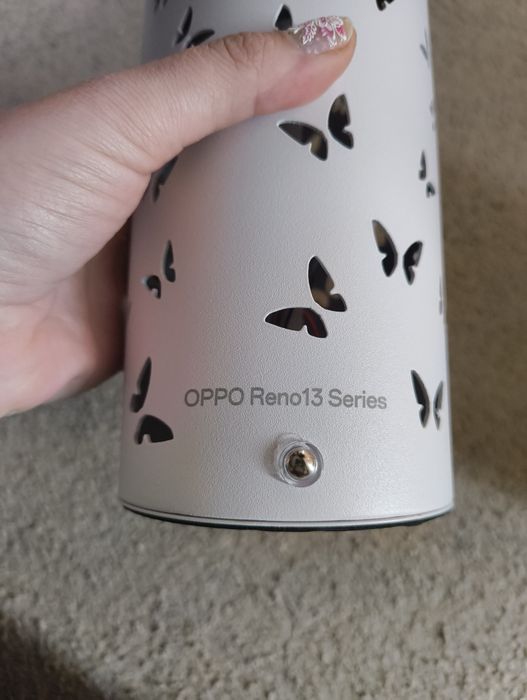 Veioza cu fluturași pentru camera copil