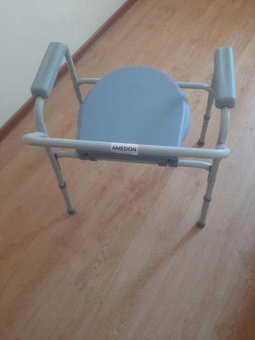 Продам санитарный стул