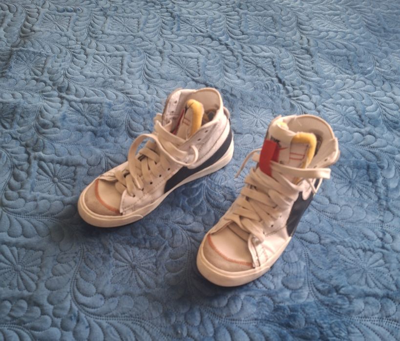 Nike Blazer Mid 77 ‘Jumbo Swoosh 200lei