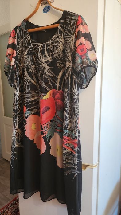 Женские вещи размер 60