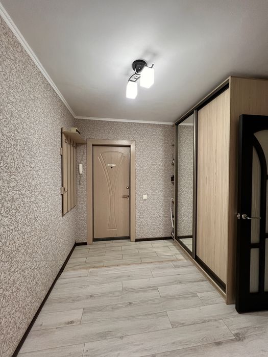 Трехкомн квартира на Кунаева