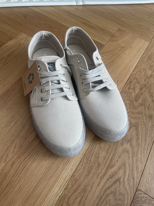 Tenisi barbati marimea 44