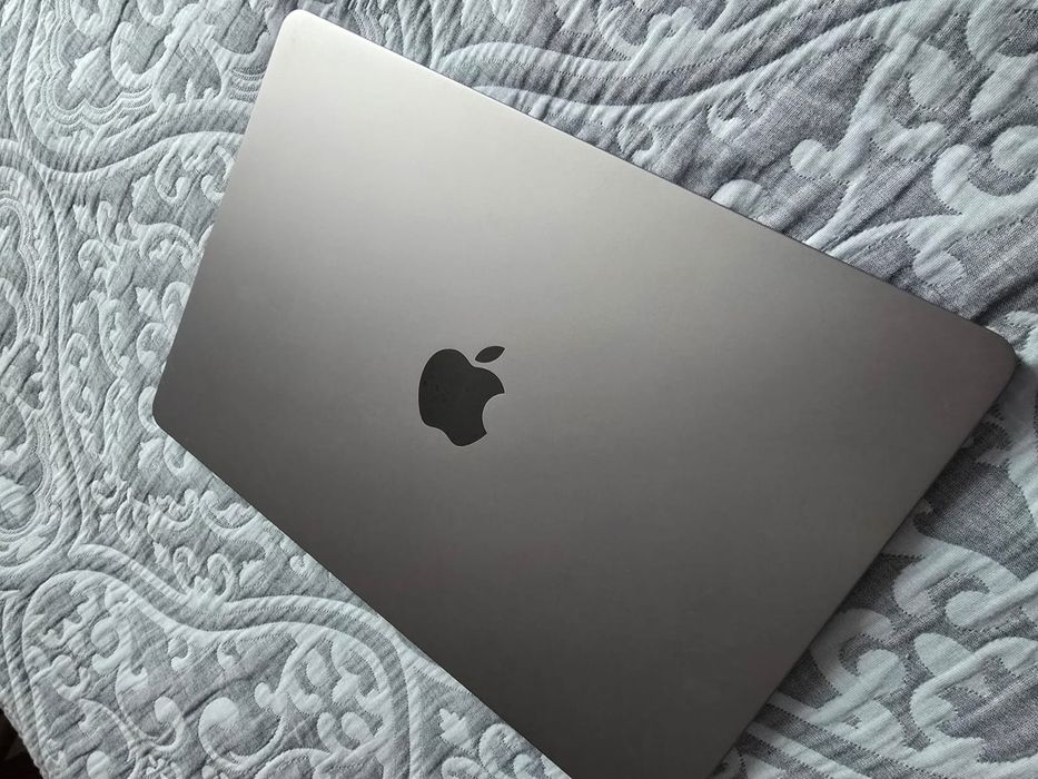 Продам Макбук MacBook Qir