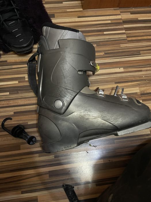 Clapari solomon comozi