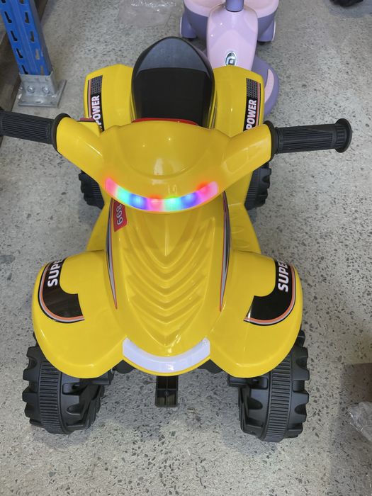 Atv electric pentru copii Nichiduta X Power Yellow 35W cu muzica, lumini, sunete si pornire la buton
