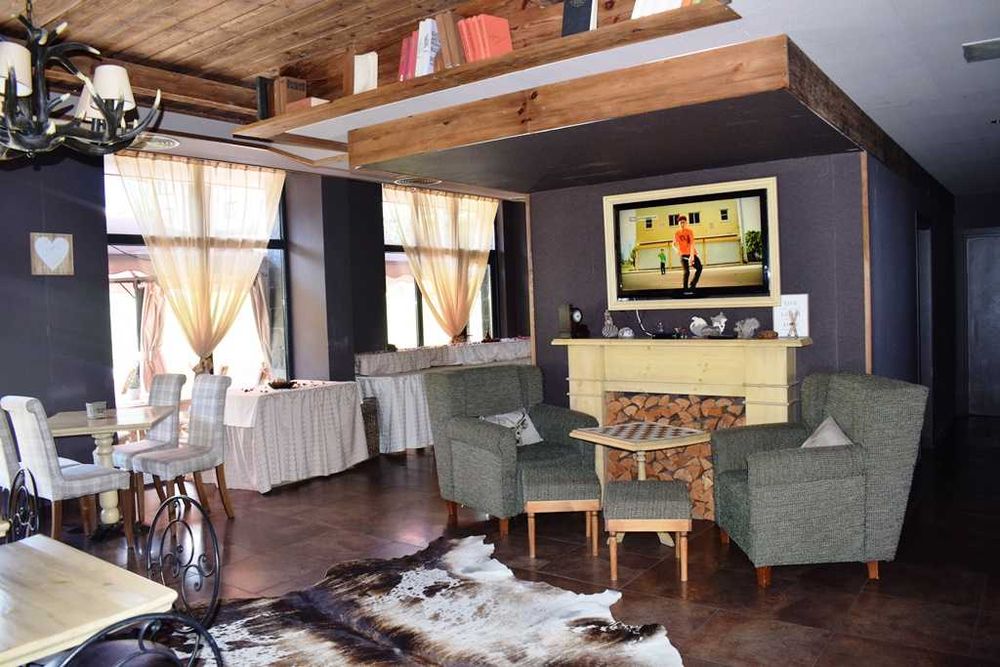 Продава се Двустаен апартамент в Разлог - 59 кв.м за 806 €/кв.м - Снимка #18