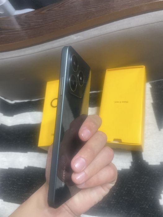 Realmi C61-с гарантией