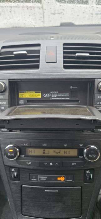Navigatie toyota avensis t27