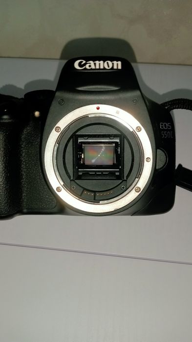 Canon EOS 550 с картой памятью