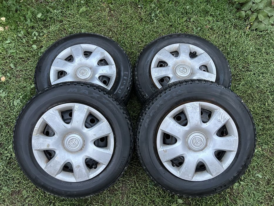 Диски с зимними резинами на Toyota /Lexus R15 205/65/15