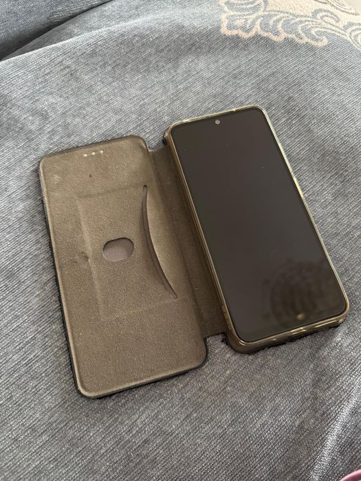 Продаю Xiaomi Redmi Note 12