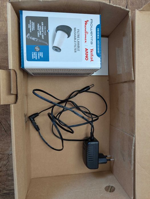 Aspirator vertical Rowenta fara fir Air Force Light