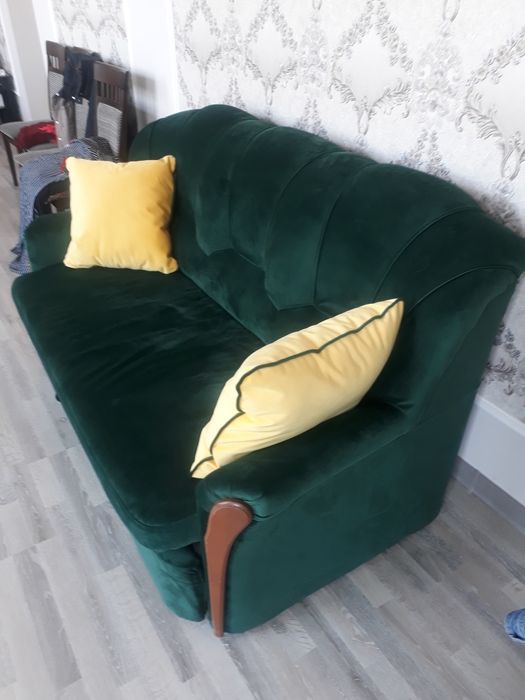 Срочно продам раскладной диван