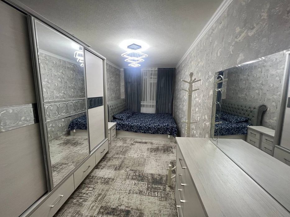 Сдается 2х комнатная квартира
С обстановкой в горде Алмалыке