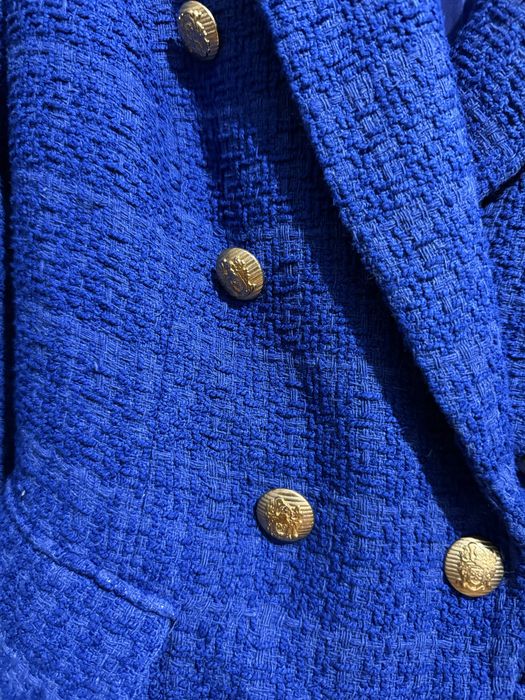 Сако м размер букле 40 евро