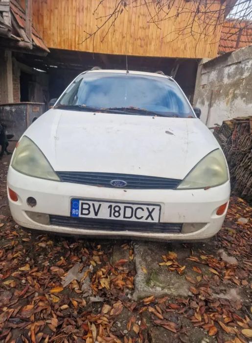 Vând Ford Focus Alb