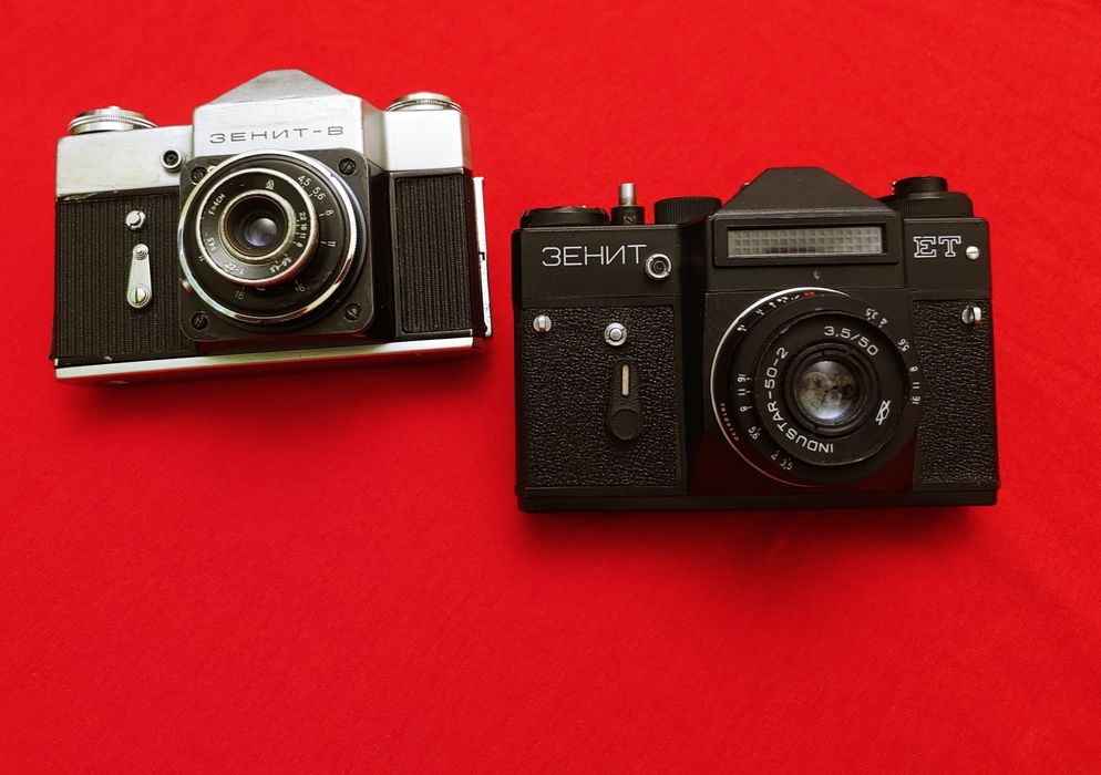 Фотоаппарат Зенит ЕТ и Зенит В нерабочие для фона