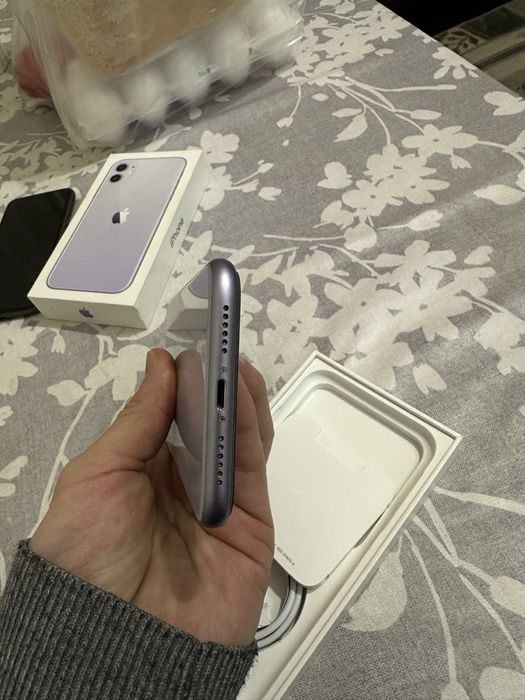 iphone 11, (124гб, 75% аккумулятор)