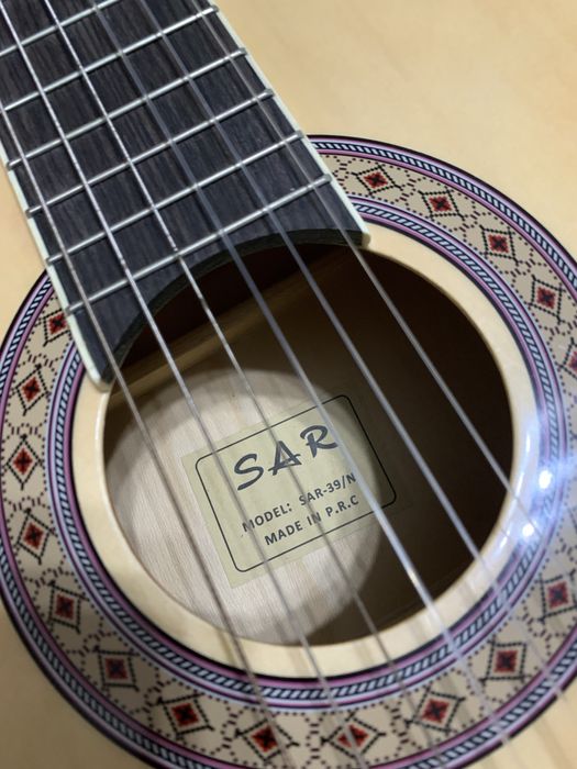 Продается гитара классическая