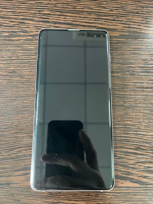 Продам Samsung galaxy s10+