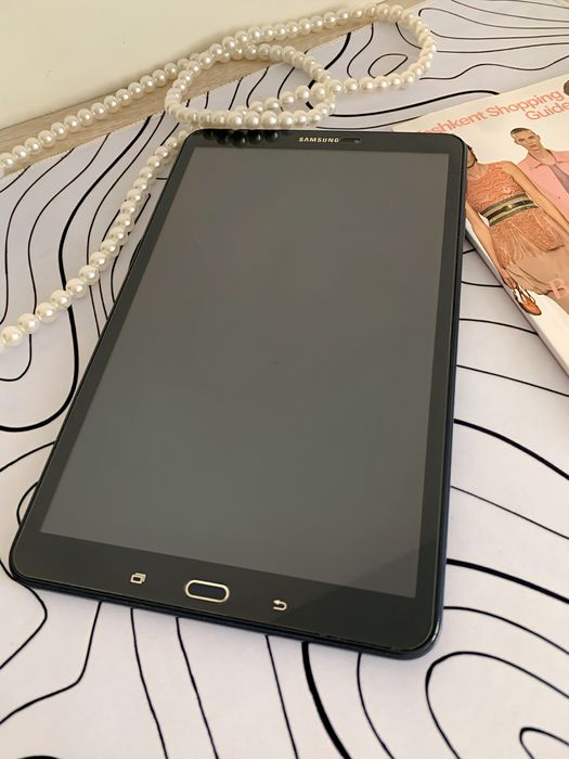 Планшет Samsung sm-t585  10.1