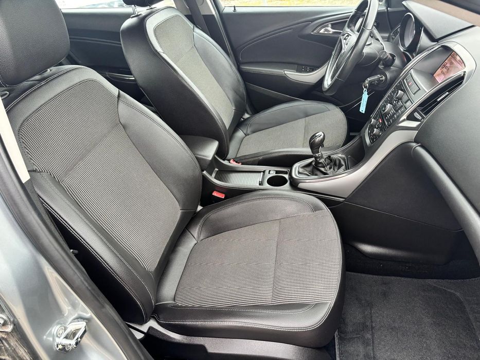 Opel Astra Sports Tourer 1.7 CDTI, 110 CP Cosmo, Posibilitate Rate