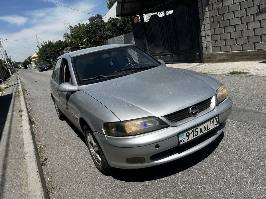 Opel Vectra B 2.5