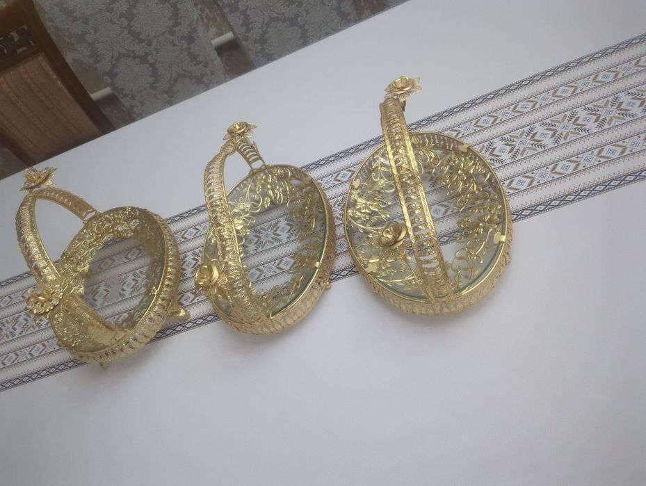 Ойлы подносы с узором, золотистые — набор 3 шт.