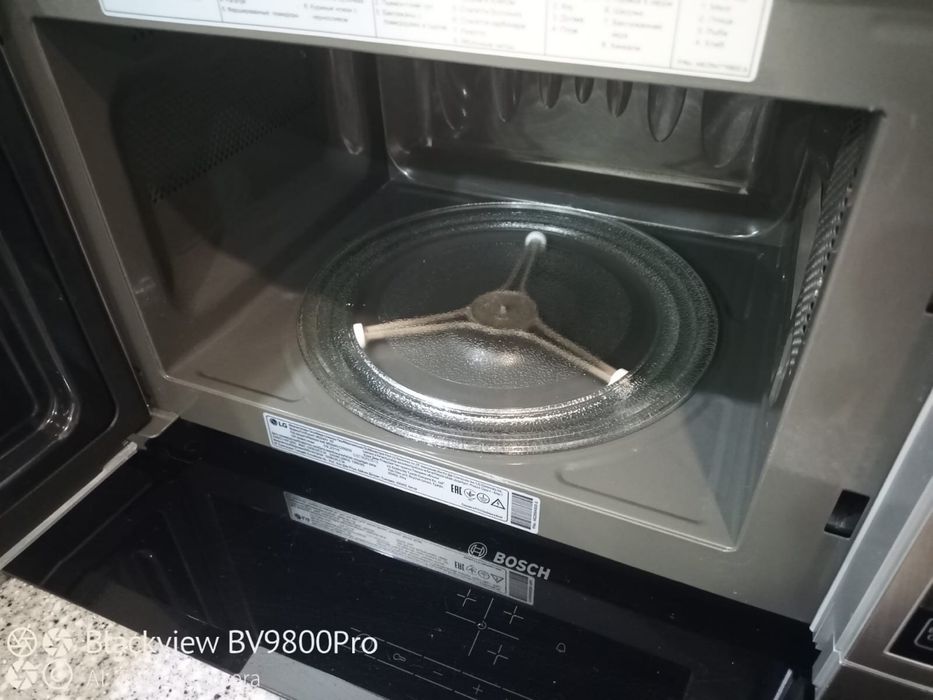 Микроволновка LG