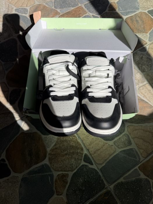 Off White