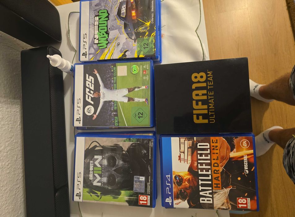 Vând Playstation 5 cu 2 console și 10 jocuri