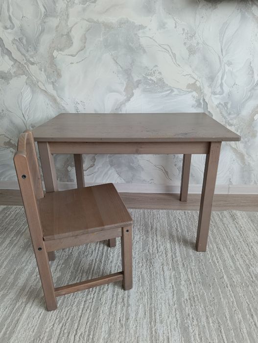 Продам детский стол фирмы ikea