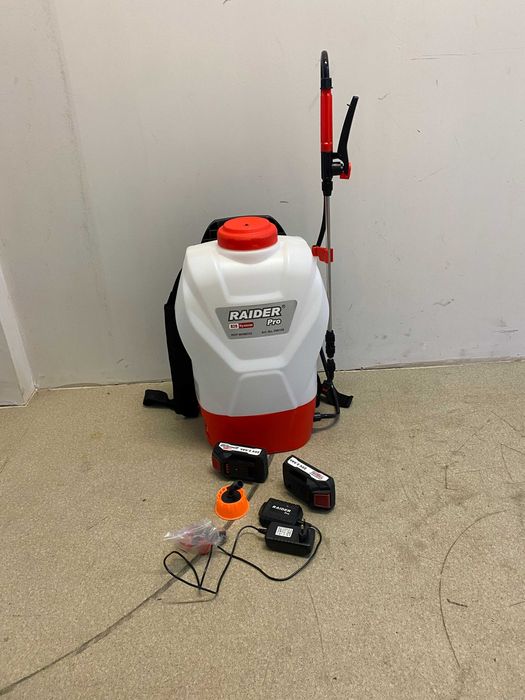 098109	R20 Пръскачка 16L 3bar 2х2Ah RDP-BKMD20