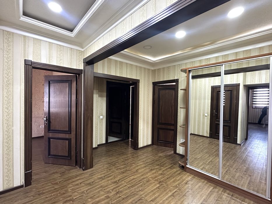 5-ть комн 5/6/8, Тузель1, школа №152, Улучшенка 118м*, Балкон 2х9.