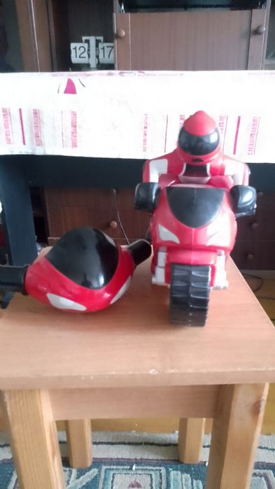 Гонщик на мотоцикле