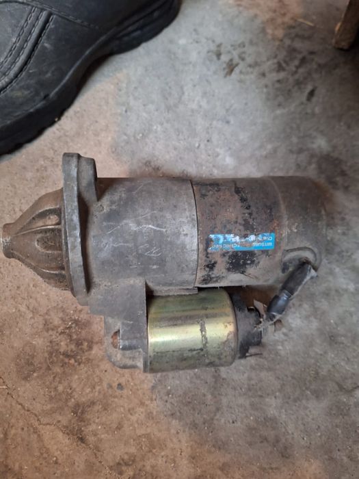 Стартер на митсубиси