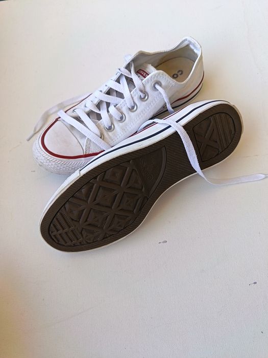 Бели кецове Converse 38,5