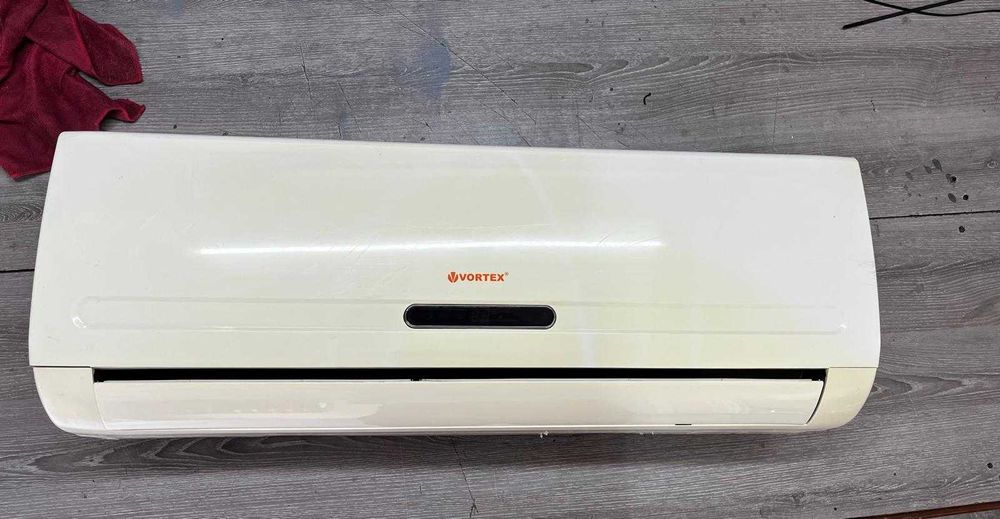 Aparat aer conditionat VORTEX 12000 BTU