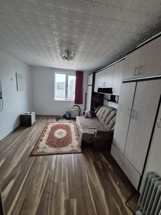 Garsoniera in Roman,proprietar