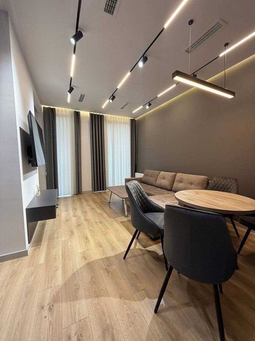 1-2/8/12 НУКУСССКАЯ 38М2  .. Parkwood ''