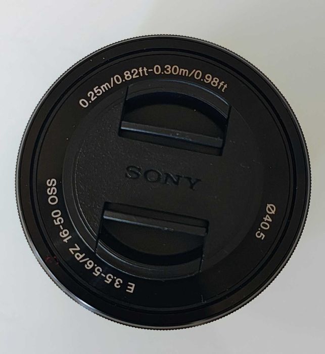 Продавам обектив Sony E PZ 16-50mm F3.5-5.6 OSS
