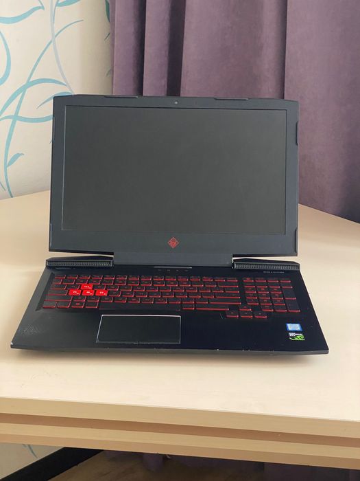 hp OMEN 15 ce0xx