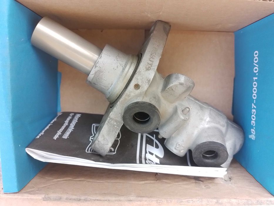 Спирачна помпа Passat 6